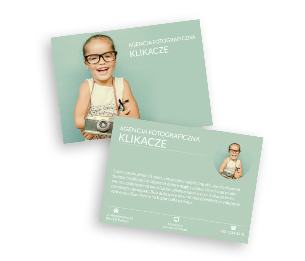 Uśmiechnięte dziecko z aparatem, Fotografia, Usługi fotograficzne - Ulotki Netprint szablony online